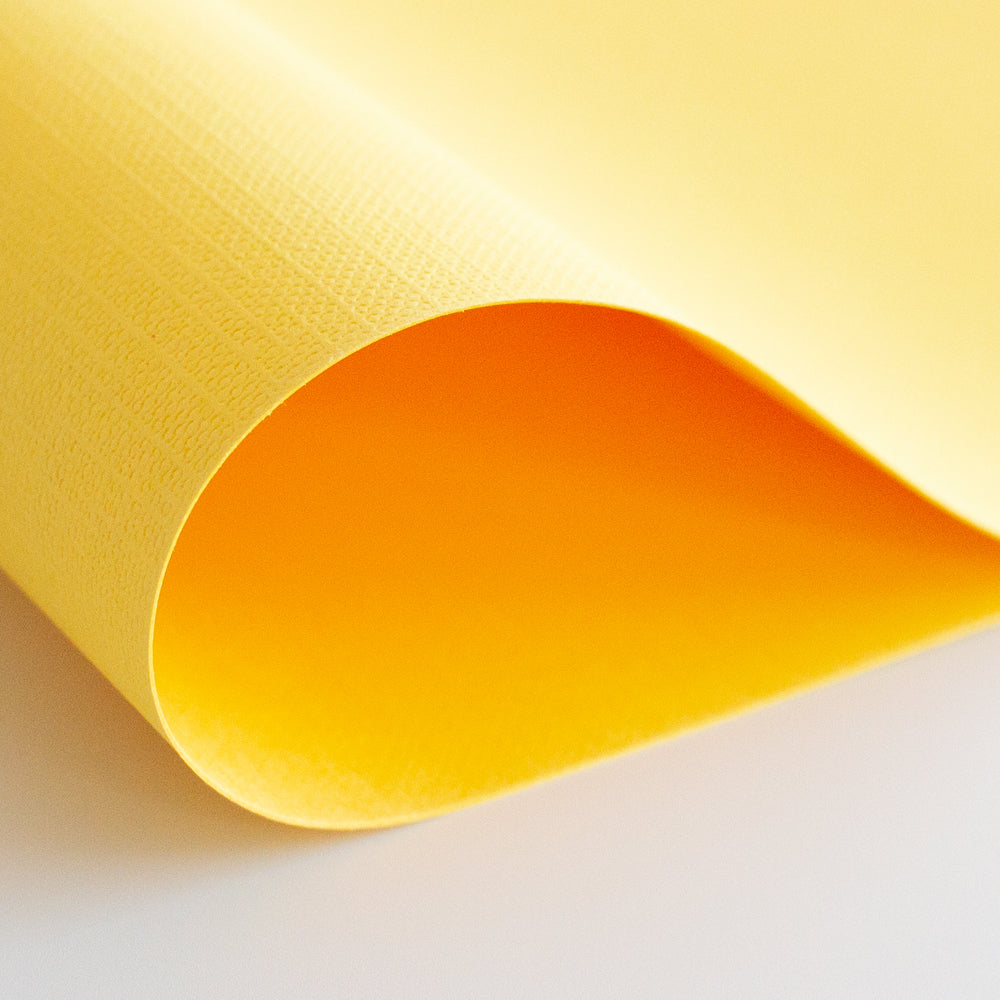 Cartulina PREMIUM Textura Tela Mintopía 12x12" Amarillo Canario